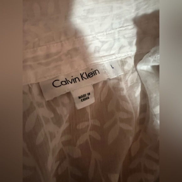 Calvin Klein White Button Up Blouse - Picture 1 of 2